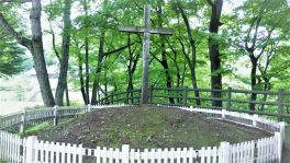 積哲夫の神写2010年7月31日　青森県　イエスの墓「その1」